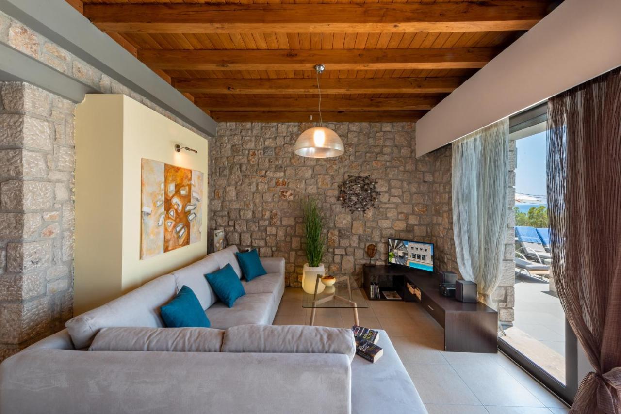 Villa Costamare - Enjoy Lazy Days On The Private Pool-Jacuzzi Pefki Exteriör bild