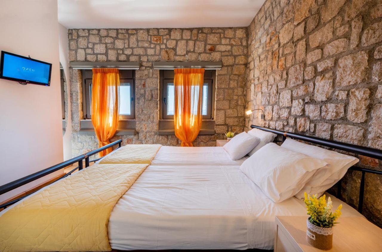 Villa Costamare - Enjoy Lazy Days On The Private Pool-Jacuzzi Pefki Exteriör bild